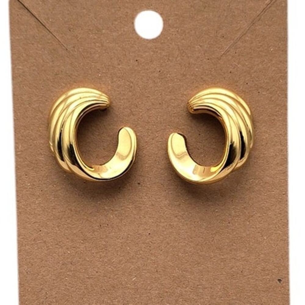 Monet Ribbed Gold Hoop Earrings Vintage Sculptural Clip On - Classic Elegant